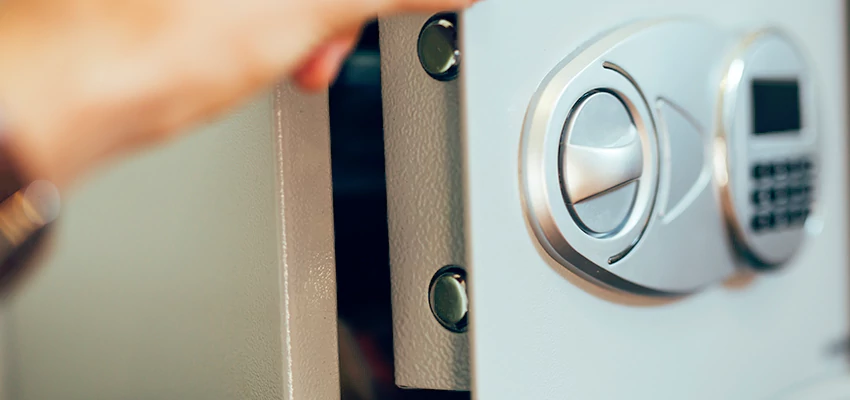 Fingerprint Safe Openers in La Habra Heights, CA